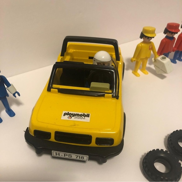 Set of 22 Vintage Playmobil Figurines, Car and Accessories (~1974-1981) - Picture 3 of 8